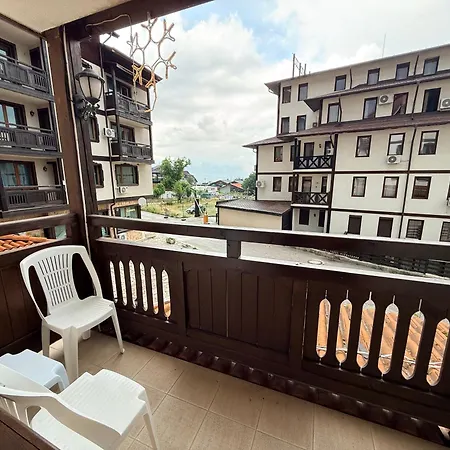 Lejlighed With Balcony - Emerald,